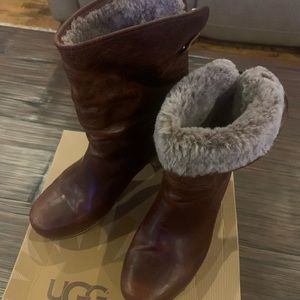 SLIGHTLY USED UGG clog boot with cuff-able fur silhouette & 2.75" wooden heel.